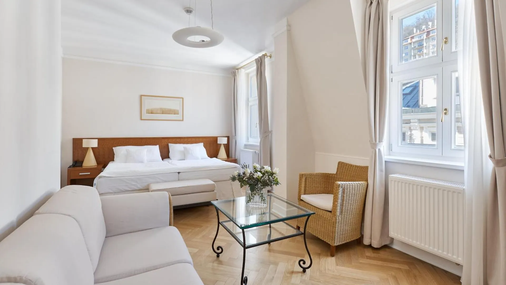Centrum Karlových Varů: 5 hotelů s letištním transferem