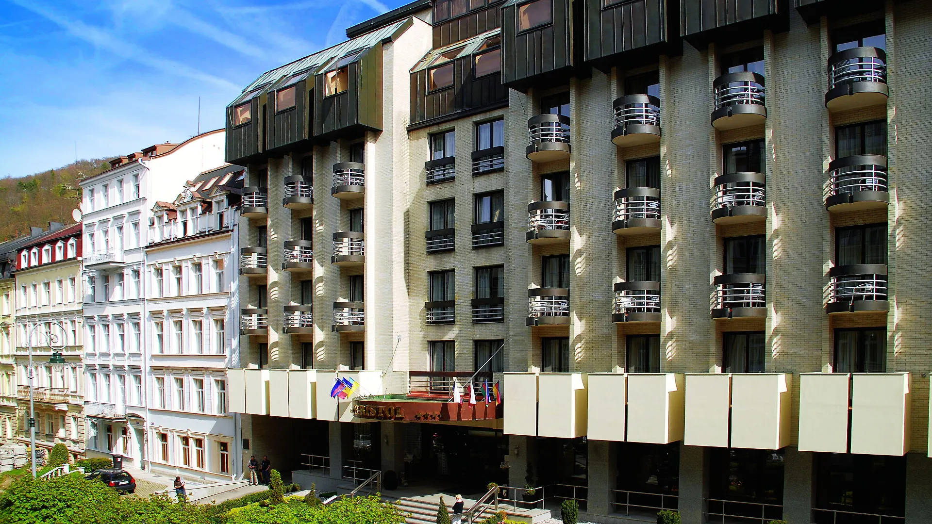 4 Resort Hotely v Centru Karlových Varů: Průvodce Pro Rozhodování