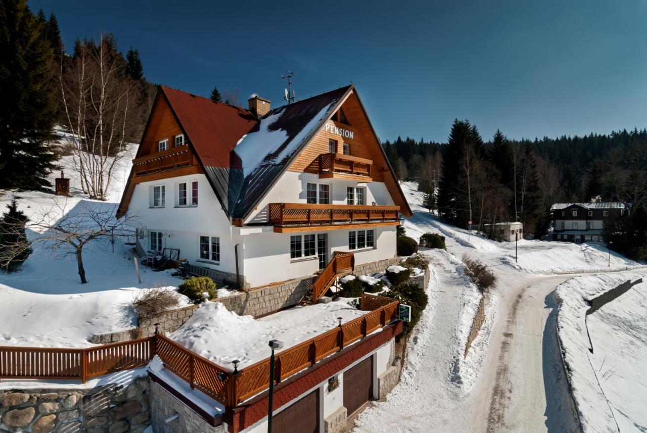 15 rodinných hotelů blízko Hněd. vrchu v Krkonoších